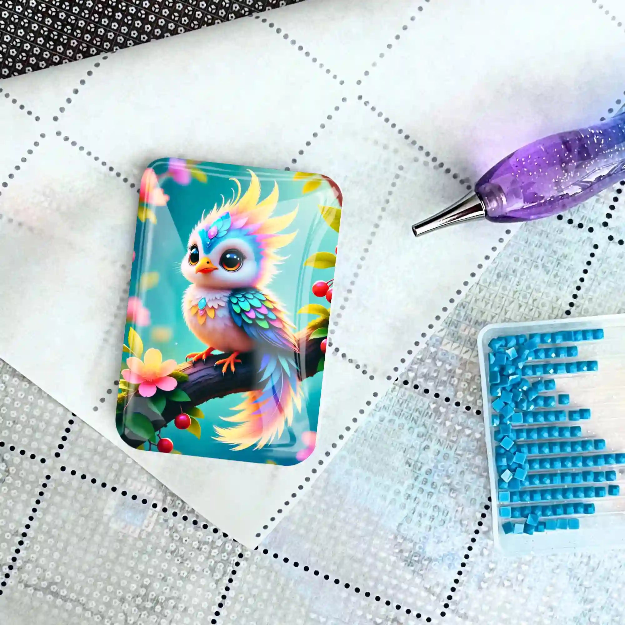Bunter Glas-Coverminder mit Vogelmotiv für Diamond Painting auf einer Leinwand mit Stift und Glitzersteinen