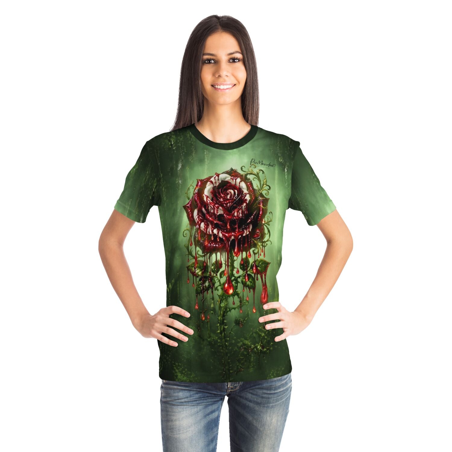 Frau trägt ein T-Shirt mit kunstvollem Rosen-Motiv, inspiriert von Diamond Painting Ästhetik und Malen nach Zahlen Designs