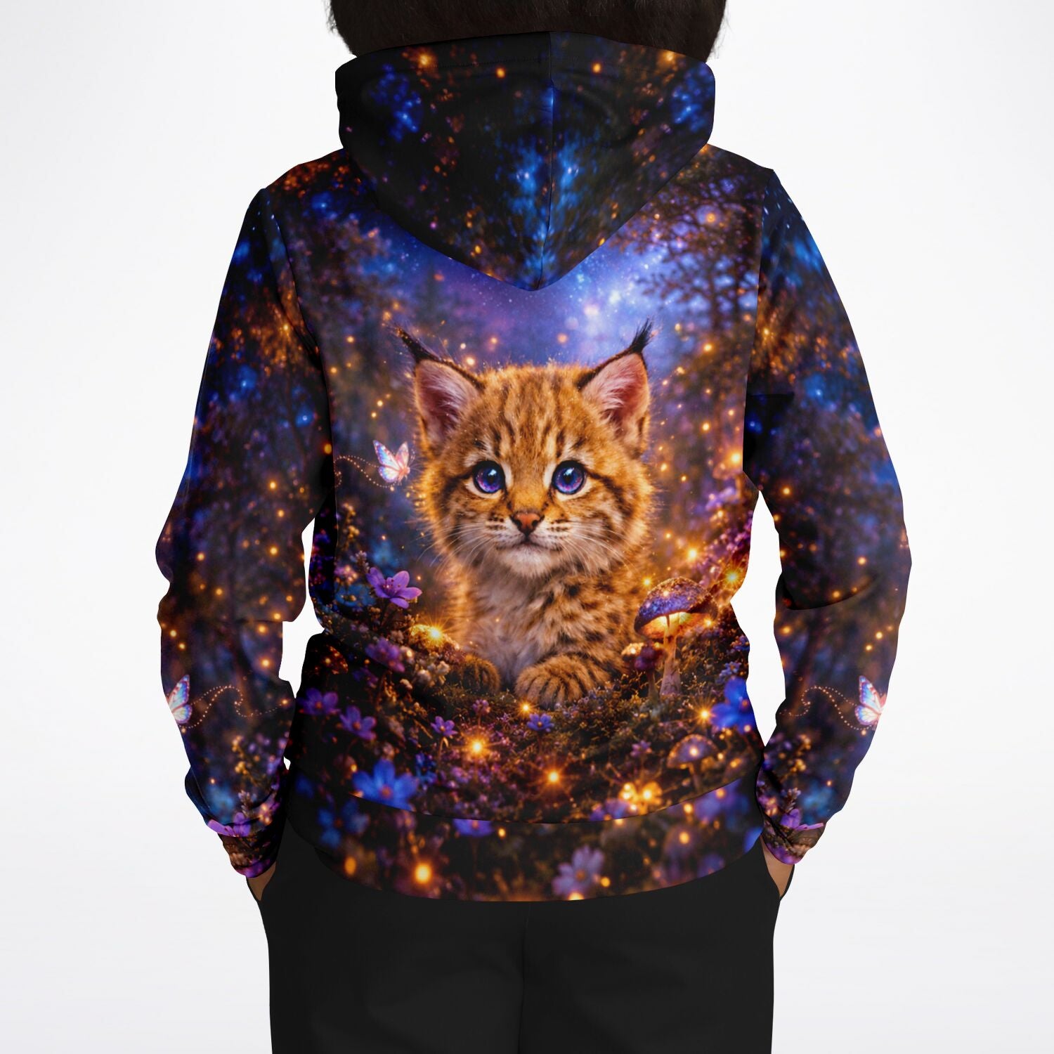 Dreamer Hoodie mit magischem Luchs im Wald Motiv, passend im Stil zu Diamond Painting und Malen nach Zahlen Designs.
