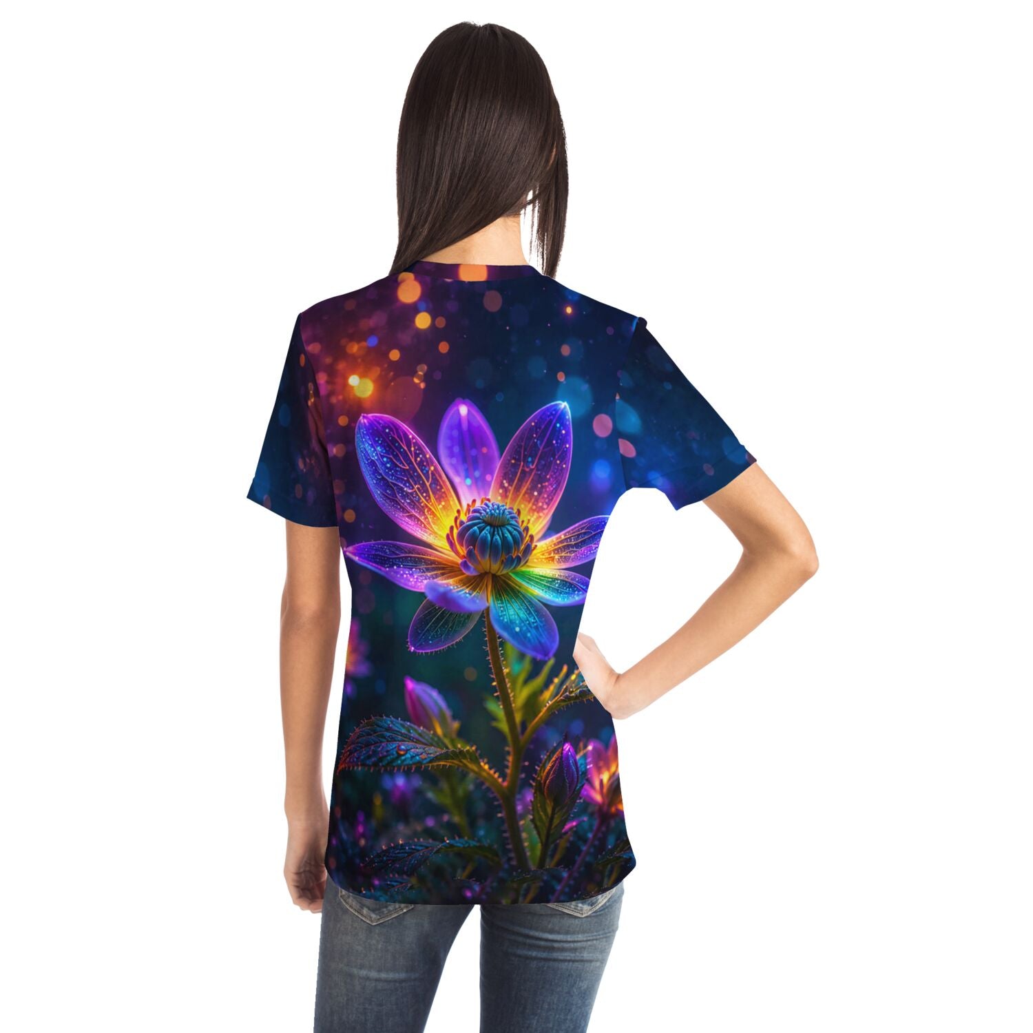 Frau trägt Dreamer T-Shirt mit leuchtendem Blumen-Motiv im Stil von Diamond Painting Kunst und Malen nach Zahlen