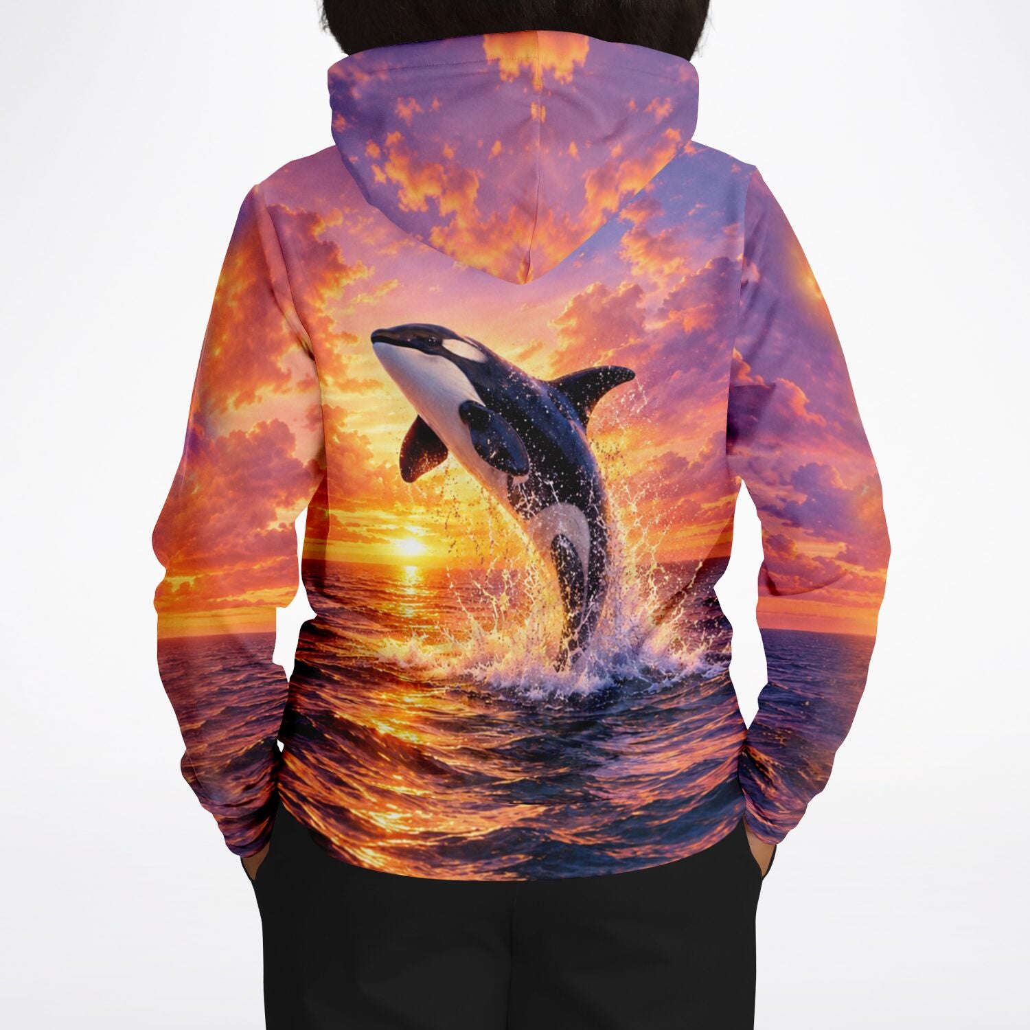 Dreamer Hoodie mit springendem Orca Motiv bei Sonnenuntergang als ästhetisches Design für Kunstliebhaber