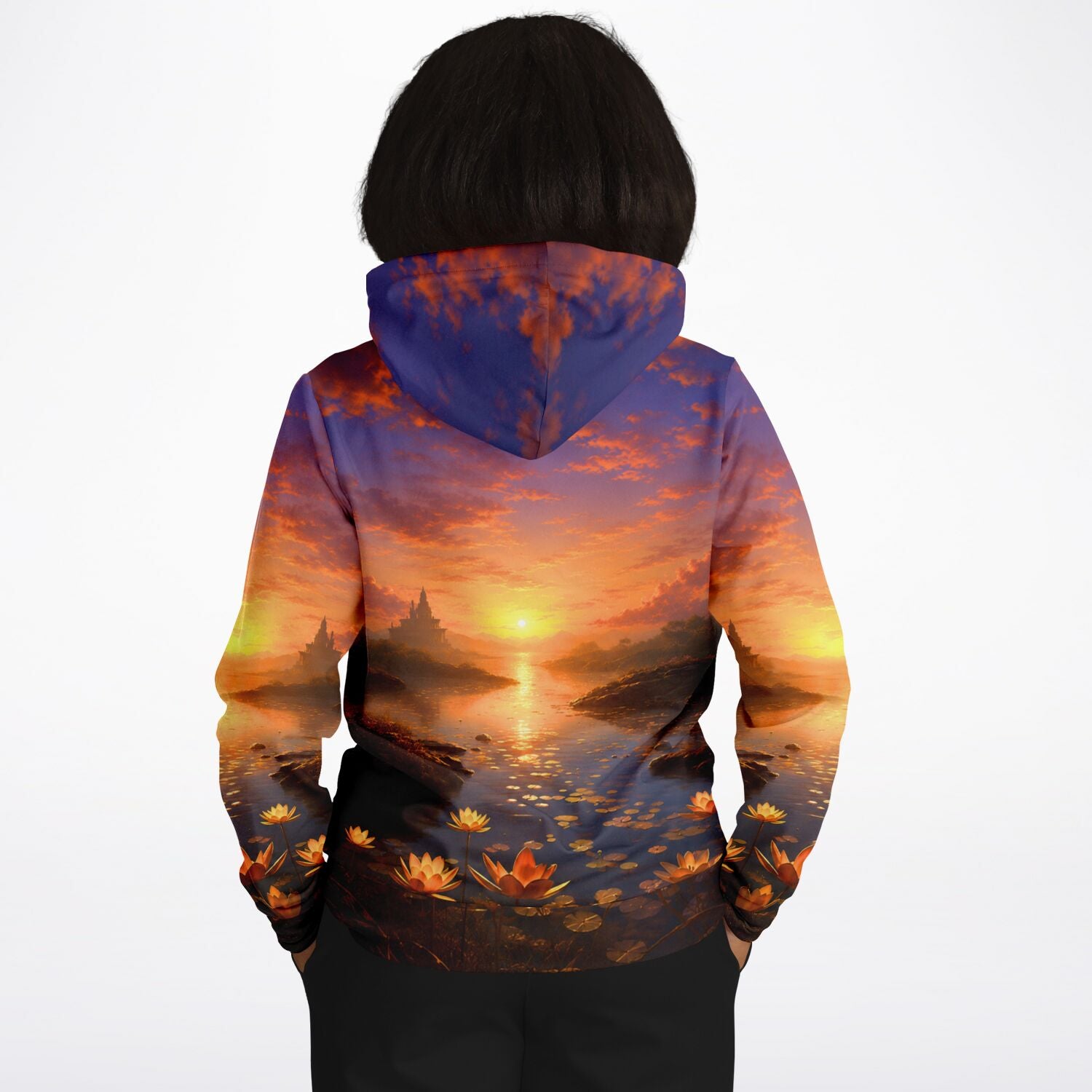 Dreamer Hoodie mit stimmungsvollem Sonnenuntergang, Seerosen und Tempel-Motiv im All-Over-Print Design
