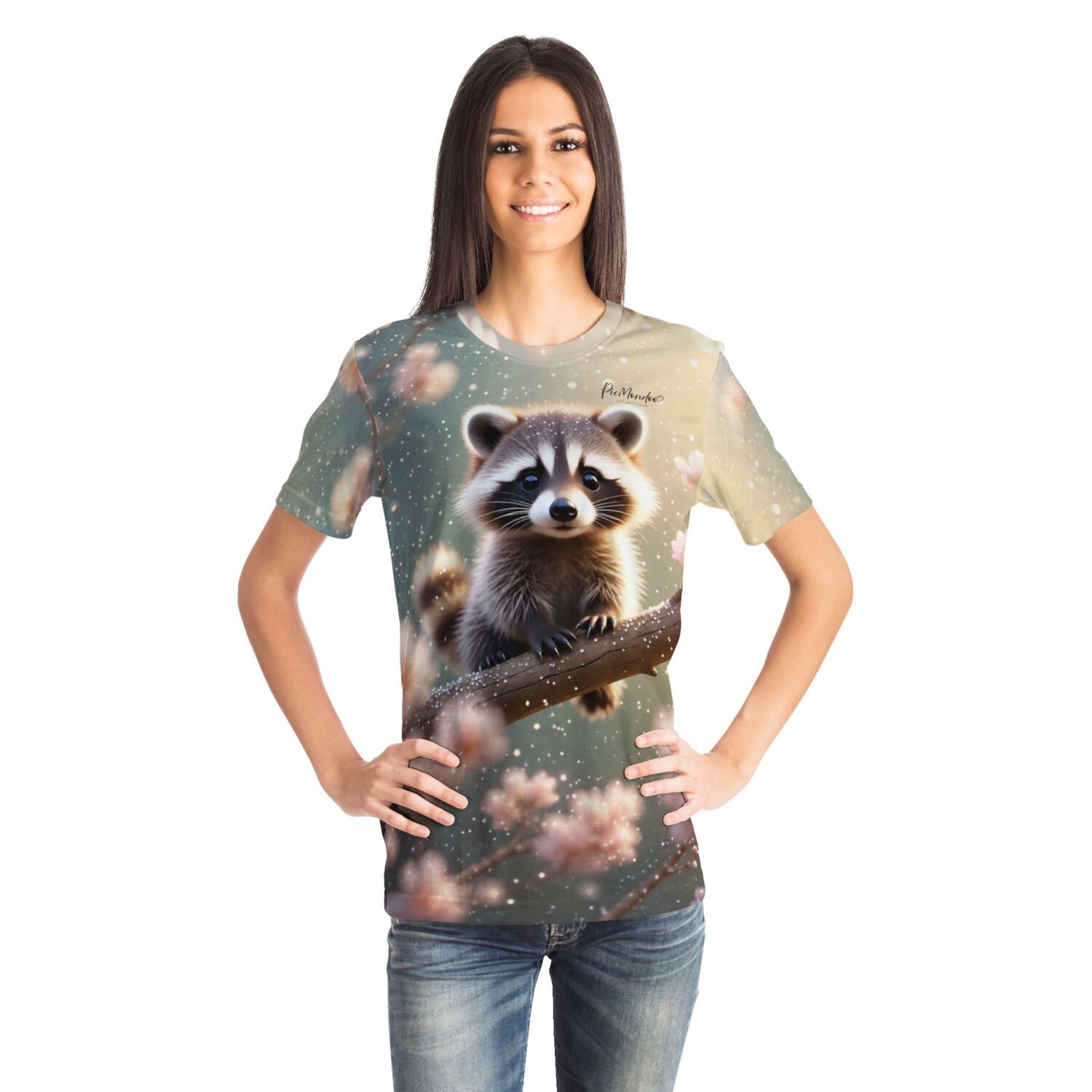 Frau trägt ein T-Shirt mit süßem Waschbär-Motiv im Stil von Diamond Painting und Malen nach Zahlen Designs