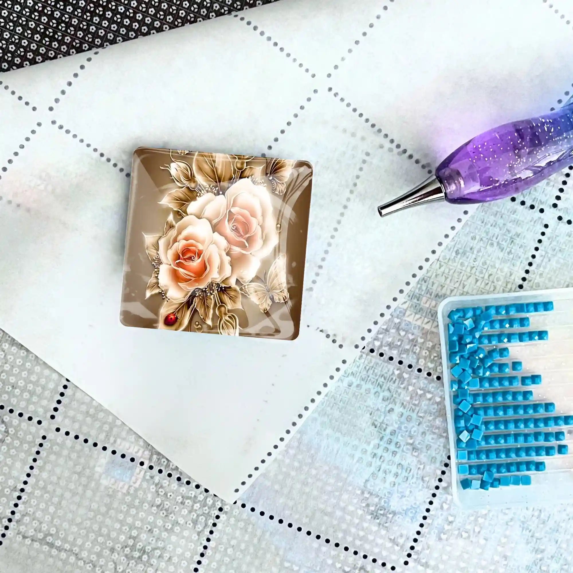 Cover Minder -  Goldene Rosen