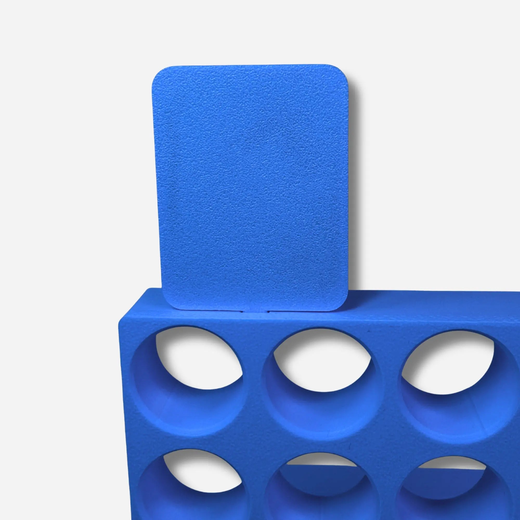 Blaue 3D-gedruckte Halterung für Diamond Painting Coverminder zur praktischen Aufbewahrung am Organisation-System.