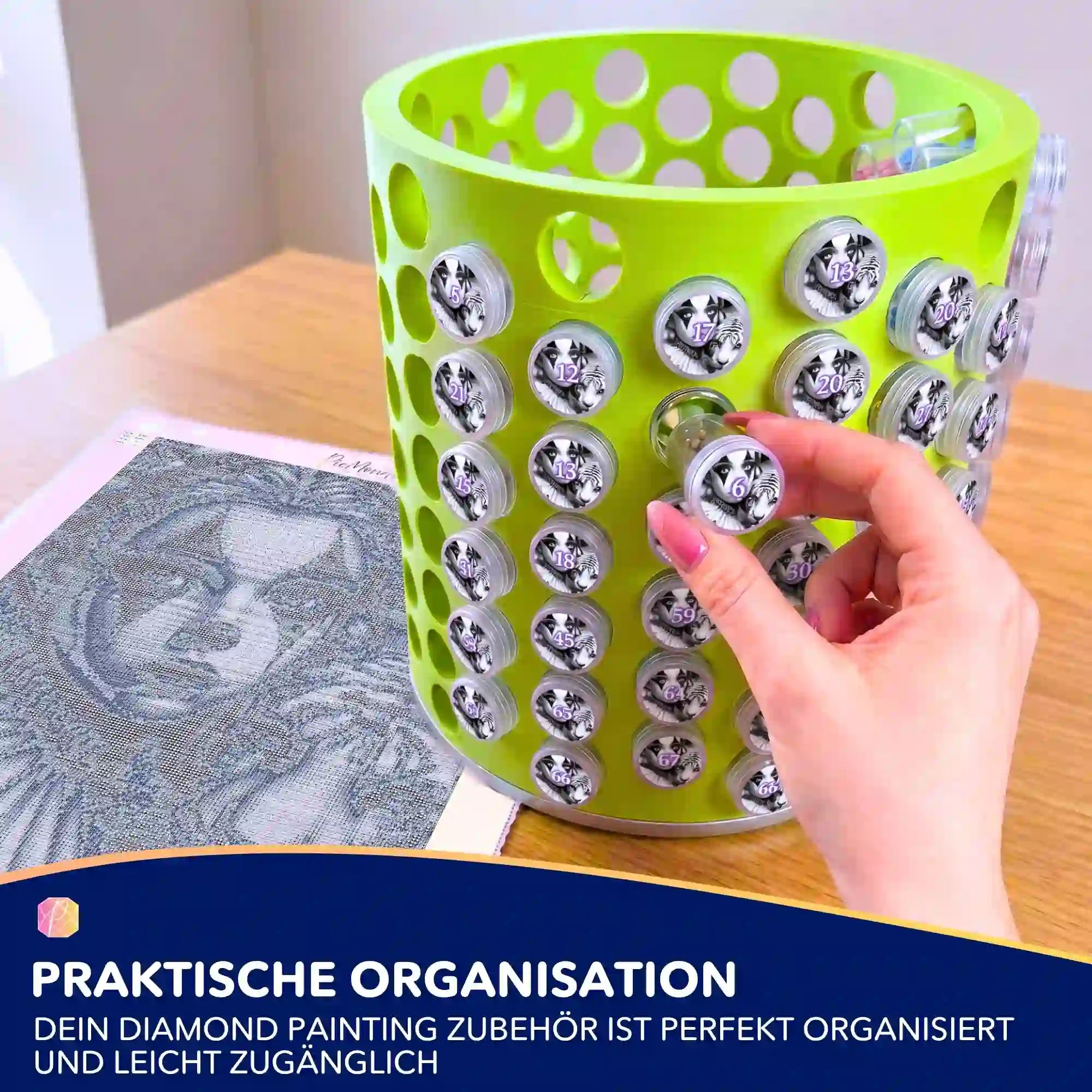 Grünes 3D Diamond Painting Dosenrondell mit 180 Aufbewahrungsdosen für Steinchen zur praktischen Basteltisch-Organisation.