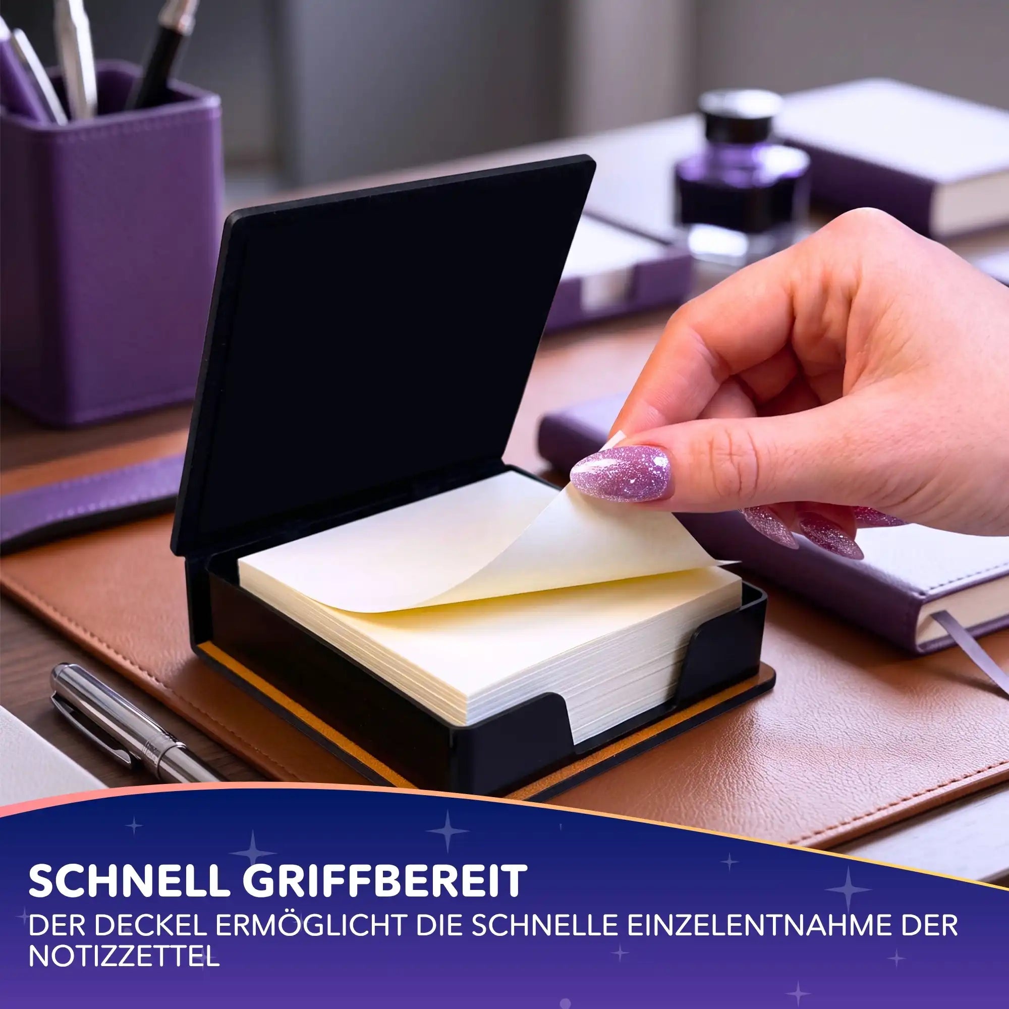 Schwarzer Diamond Painting Notizblock für Halloween-Fans mit abnehmbarem Deckel und beigelegten Notizzetteln auf Schreibunterlage