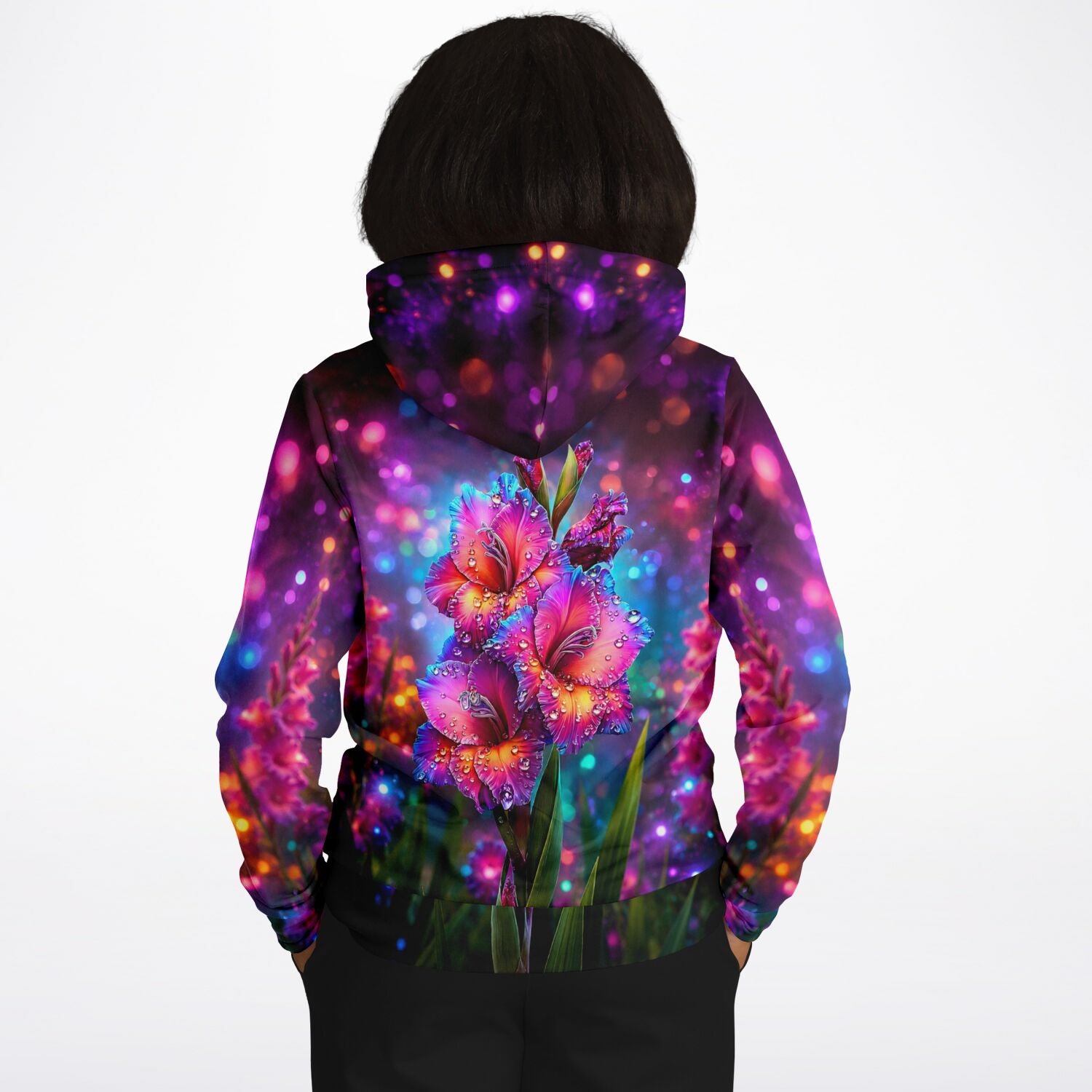 Dreamer Hoodie Morgentau mit farbenfrohem Blumenmotiv und glitzerndem Bokeh-Effekt wie bei Diamond Painting Kunst.