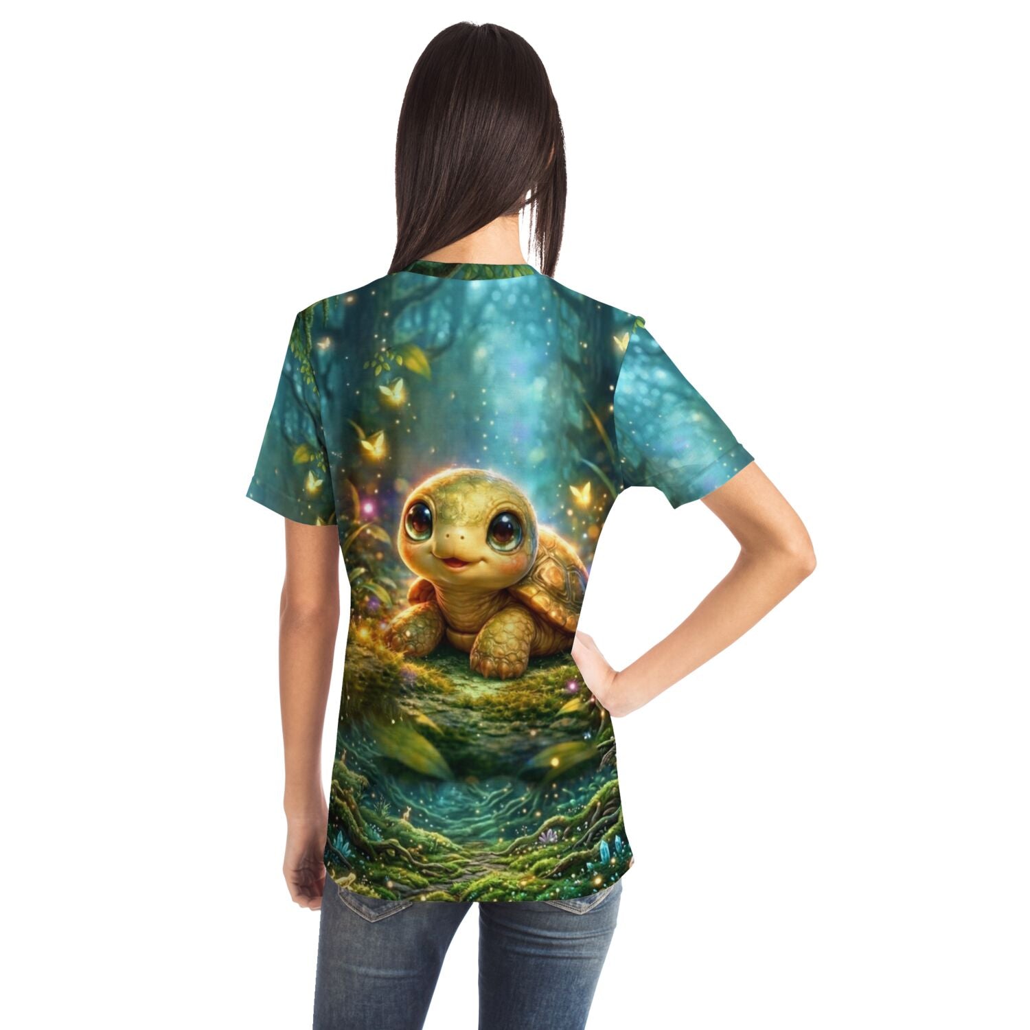 T-Shirt mit süßem Schildkröten-Motiv im magischen Wald. Design perfekt für Fans von Diamond Painting und DIY-Hobbys.
