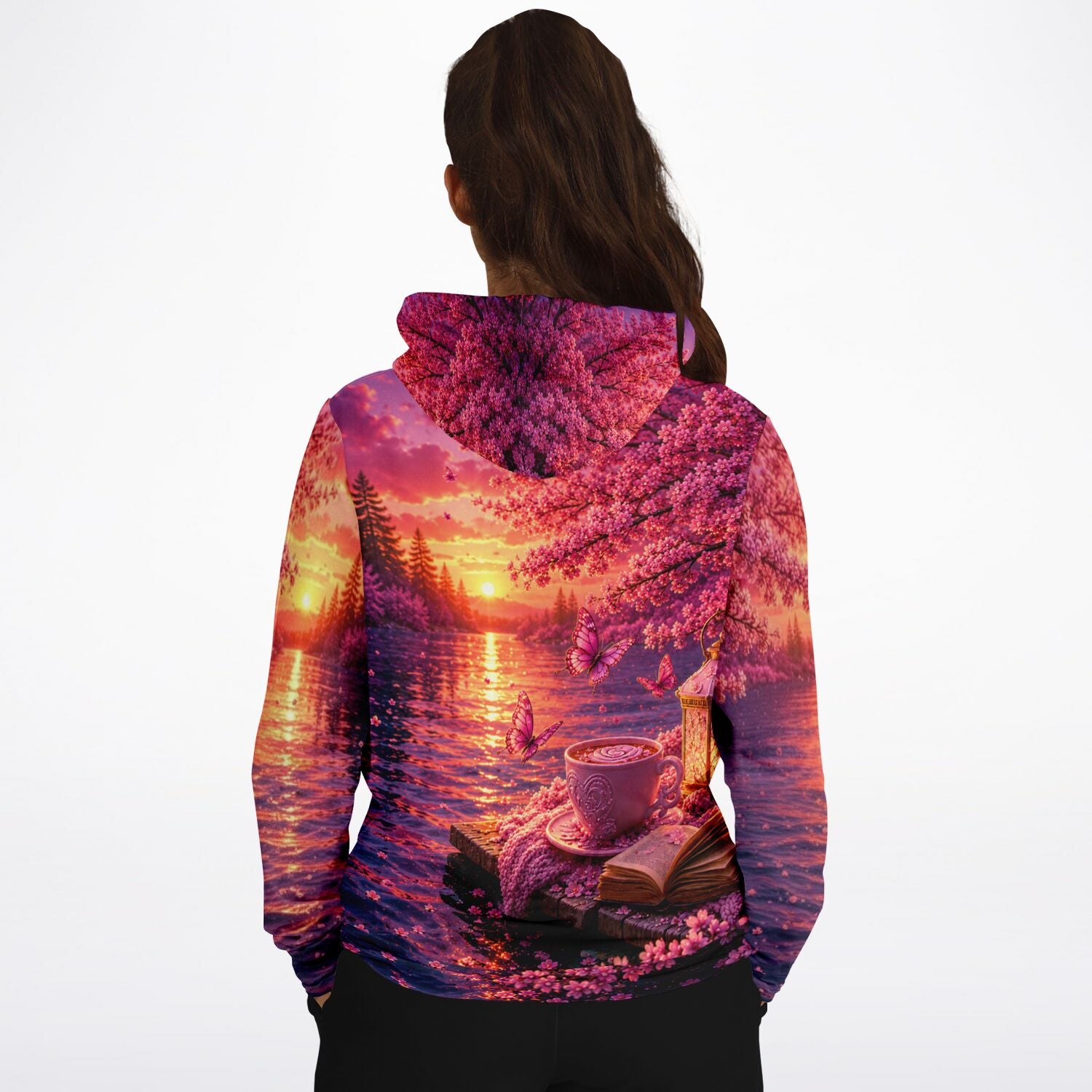 Dreamer Hoodie mit stimmungsvollem Sunset-Motiv, blühenden Kirschbäumen, Schmetterlingen und offener Kaffeetasse