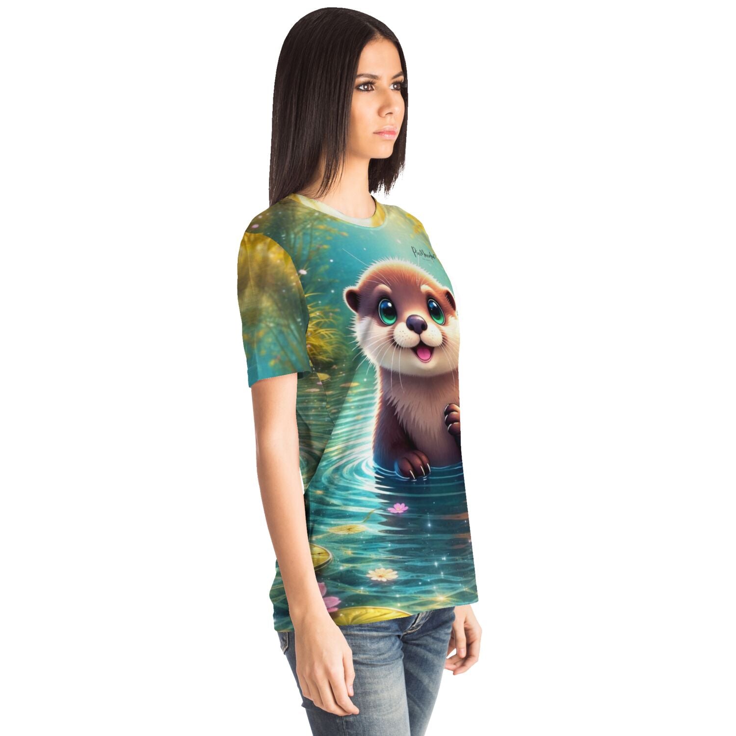 Frau trägt T-Shirt mit niedlichem Otter-Motiv, das den detailreichen Stil von Diamond Painting und Malen nach Zahlen zeigt.