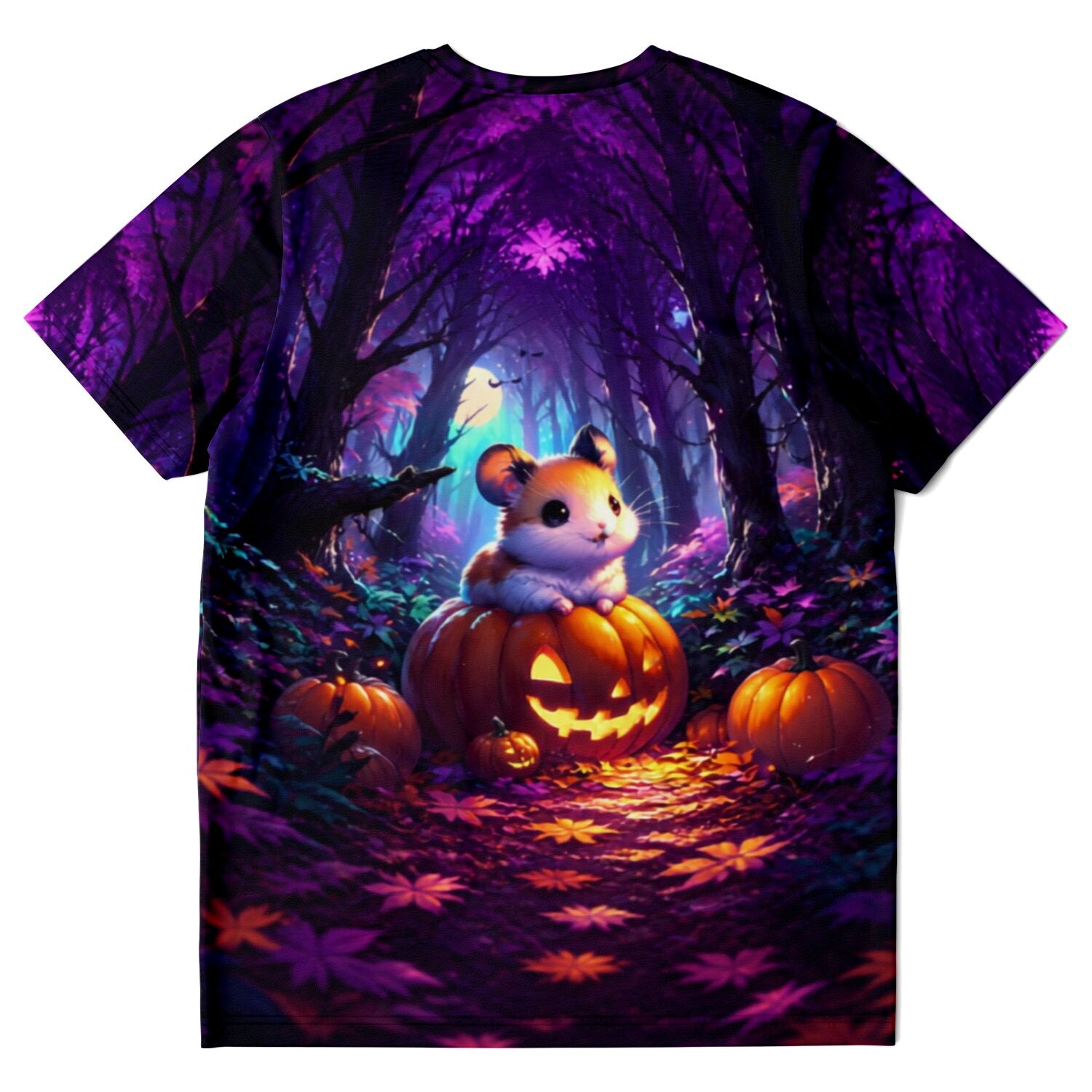 T-Shirt mit Pumpkin Whispers Motiv: süßer Hamster auf leuchtendem Kürbis im herbstlichen Wald bei Nacht